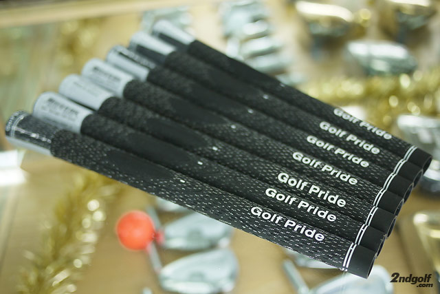 GOLF PRIDE NEW DECADE LITE CORD E400 (Sold out - ขายไปแล้ว)