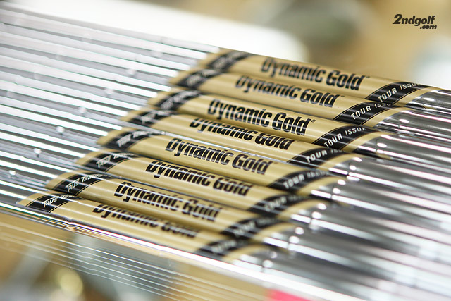 TRUE TEMPER Dynamic Gold Tour Issue